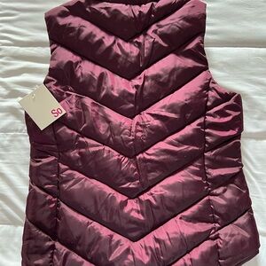 SO Women's Burgundy Puffer Vest